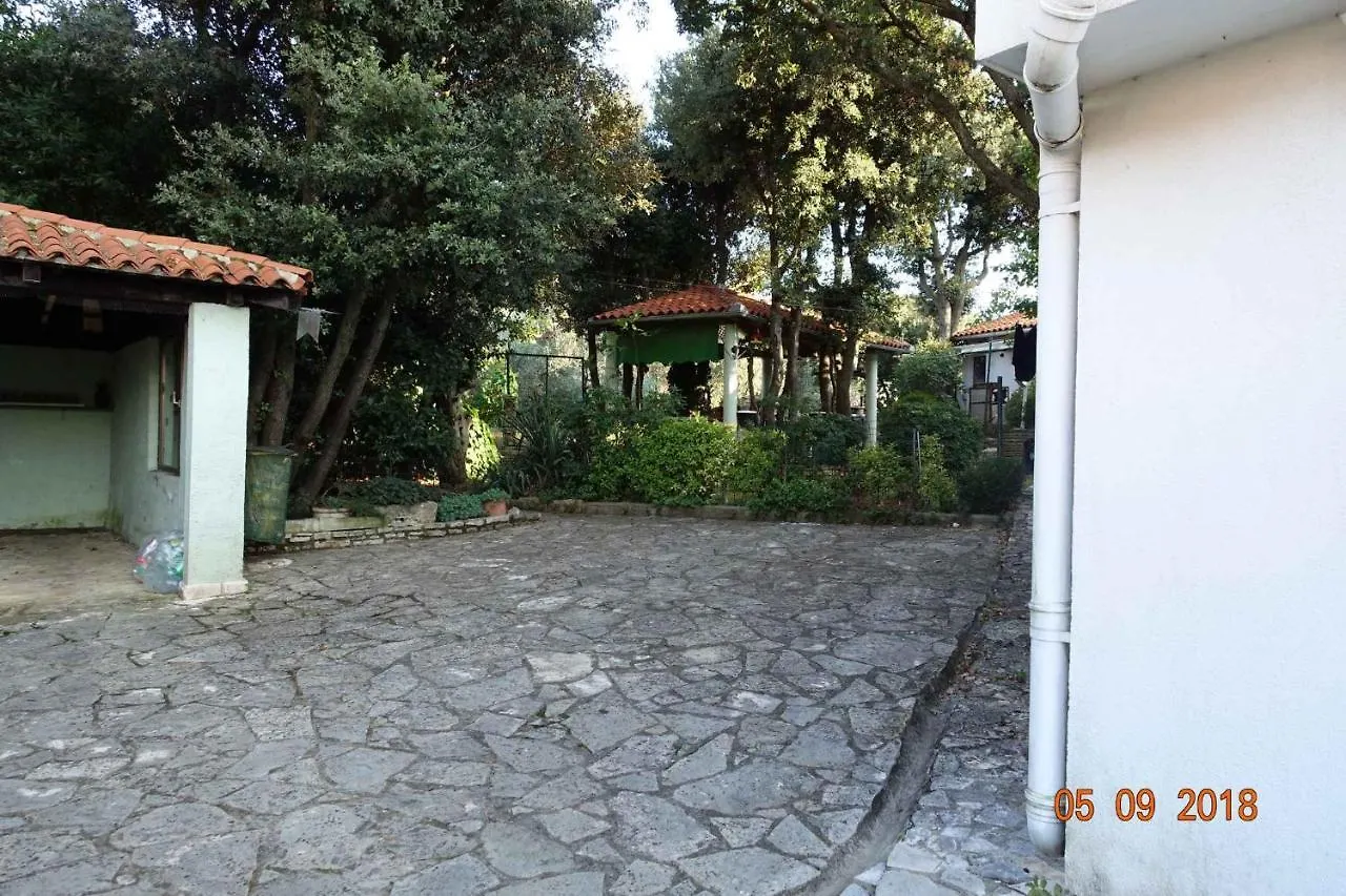 Apartment In Pula/Istrien 10835 Vintijan
